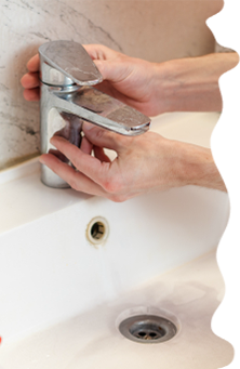 壊れた洗面台の蛇口