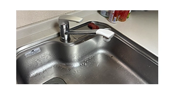 詰まったトイレ